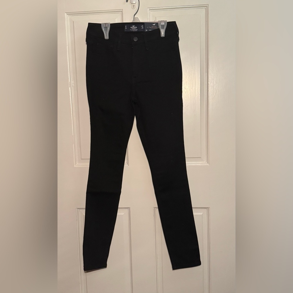 Hollister Black High Rise Super Skinny Size 3R